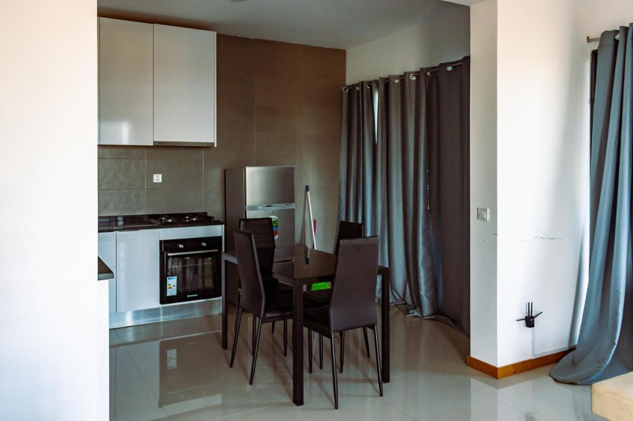 Beautiful And Brand New 2 Bedrooms Apartment/ Magnifico E Novo Apartamento T2 Πράγια Εξωτερικό φωτογραφία