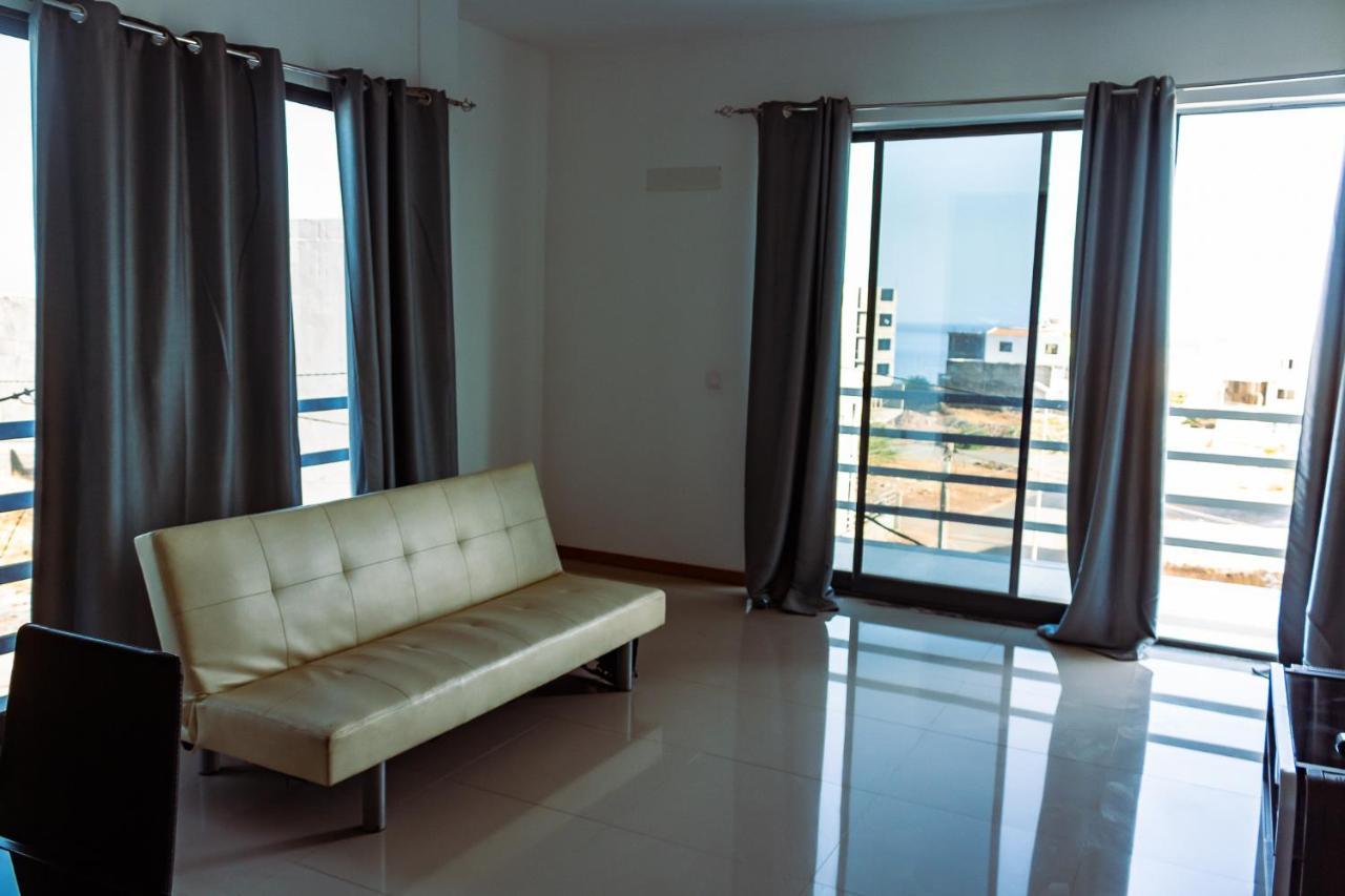 Beautiful And Brand New 2 Bedrooms Apartment/ Magnifico E Novo Apartamento T2 Πράγια Εξωτερικό φωτογραφία
